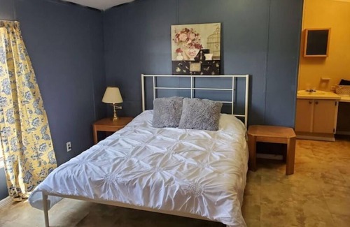 Amarillo House | Stay Awhile... long-term, affordable mobile home