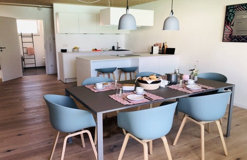 Uhldingen-Muehlhofen Apartment | STAY-Bodensee: New, bright and modern apartment