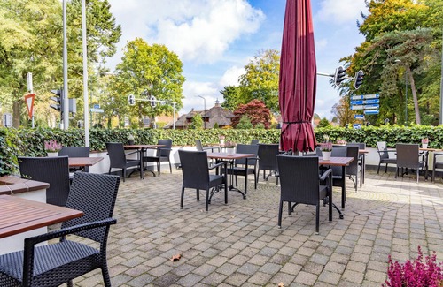 Apeldoorn House | Stay Close to Theater Orpheus with Free Parking and Access to Nature Trails