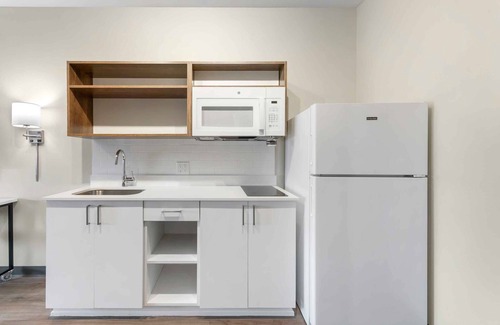 Asheville House | Stay Comfortably: 2 Spacious Rooms Kitchen Perfect for Family Extended Stays