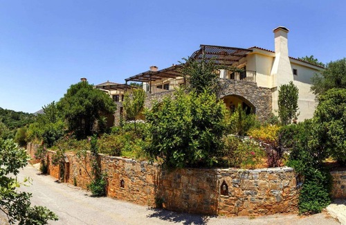 Drosia Apartment | Stay for 2 at Aposperitis Drosia