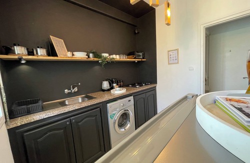 Tangier Apartment | Stay in a beautiful & affordable flat 10 min from the Marina & beach of Tangier.