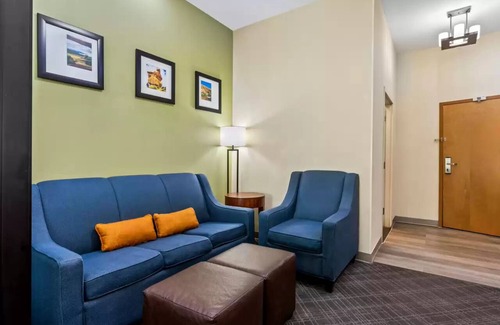 Roswell House | Stay in Comfort & Style – 4 Spacious Units in Roswell for Your Perfect Getaway!