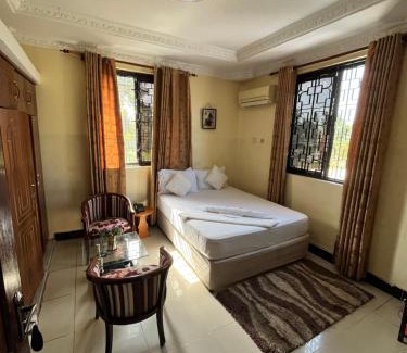 Dar es Salaam Cabin | Stay In Style Lodge