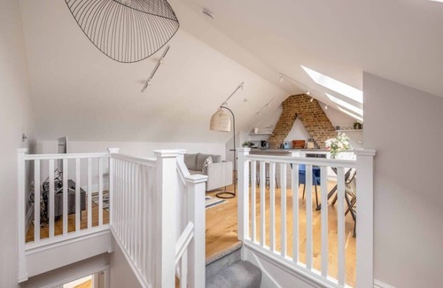 Windsor Apartment | Stay In Style With Castle Views/Prime Spot Windsor