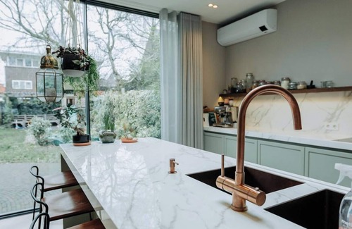 Frankendael House | Stay in the heart of Amsterdam surrounded with charming cafes,canals & boutiques