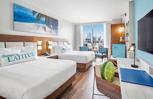 Sobro Hotel | Stay in the Heart of Nashville! Rooftop Bar & Pool/2 Spacious Units