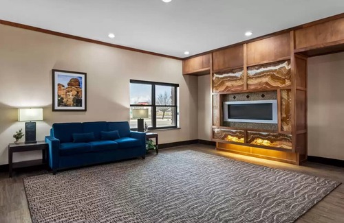 Roswell House | Stay in the UFO Capital! King Suite with Amenities - Indoor Pool & Breakfast