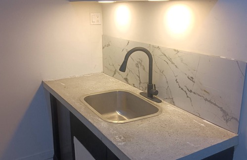 Pittsburgh Apartment | "Stay in your very own Cozy Shelter"!