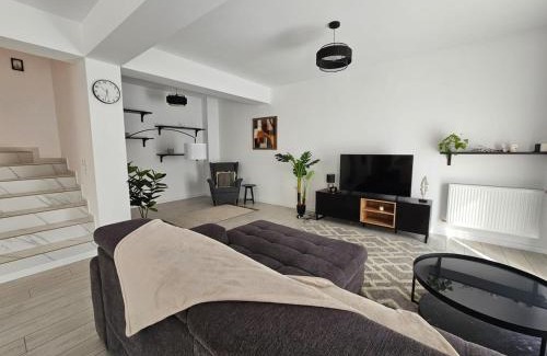 Giurgiu County Villa | Stay Inn Green City