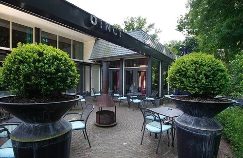 Nunspeet Hotel | Stay Near Staverden Forest Heated Pool Dog Friendly Room with Parking