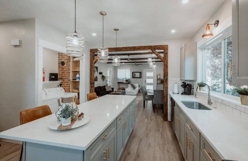 Corvallis House | Stay next door to OSU campus in a beautifully renovated home