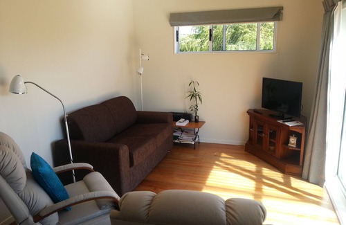Paraparaumu Beach Cottage | Stay, Play, Rest, Relax