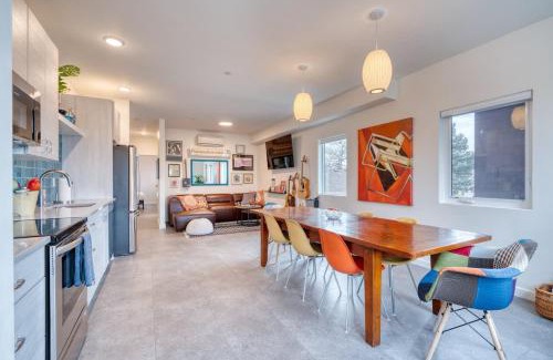 Hosford-Abernethy House | Stay Portland - Crossroads Vintage Funk Penthouse - 94 WalkScore