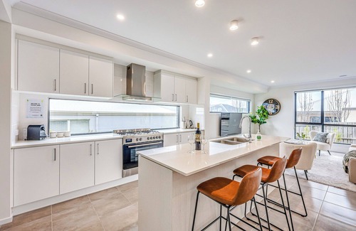 Mount Duneed House | StayAU 5BR Family Getaway GreaterGeelong in Duneed