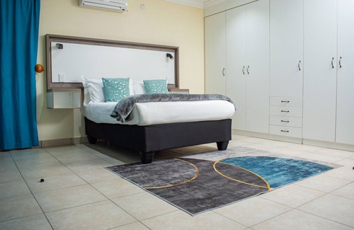 Kasane Bed & Breakfast | Staybridge Kasane Resort & Spa