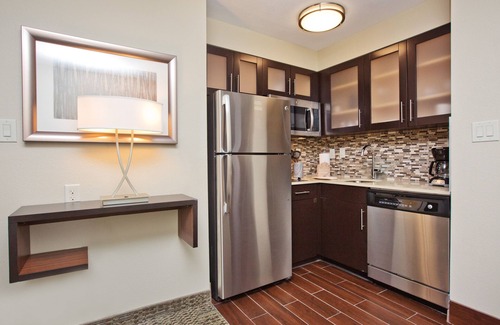 Sweetbriar Hotel | Staybridge Suites Austin South Interstate Hwy 35 by IHG