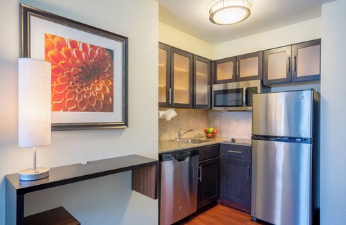Concordville Hotel | Staybridge Suites Brandywine by IHG