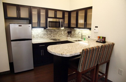 Minot Hotel | Staybridge Suites Minot by IHG