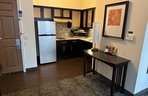 Minot Hotel | Staybridge Suites Minot by IHG