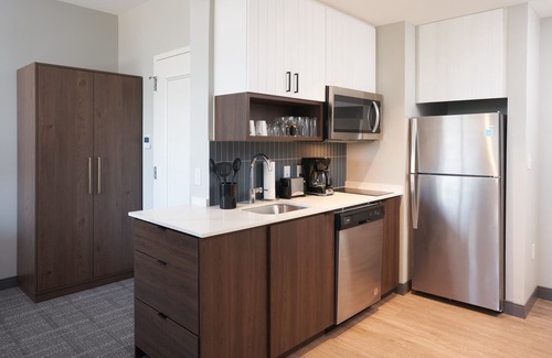 Downtown Wilmington Hotel | Staybridge Suites Wilmington Downtown by IHG