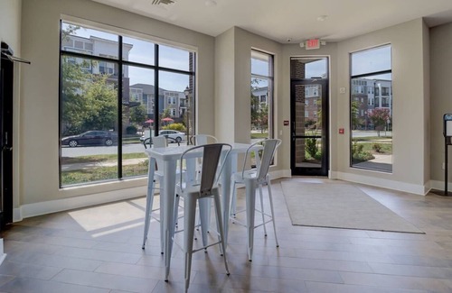 Huntersville Condo | StaysByWalker 1BR - KingBed! Gym/Pool/HotTub/Sauna