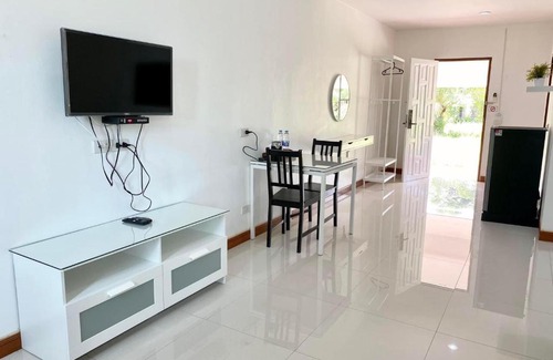Kabin Buri Hotel | Staytoon สเตย์ทูนรีสอร์ท