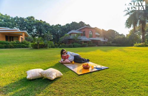 Bhiwadi Villa | StayVista at The Manvi Estate - Pool, WiFi & Bonfire