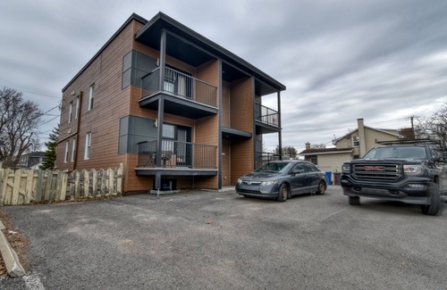 Duberger-Les Saules Apartment | Ste-foy, Apt.3 1/2 Avec Clim et Stationnement Hors rue