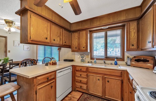 Lubbock House | Stead House-3bd/2ba, Ttu, Fall Specials! 3 Bedroom Home by RedAwning