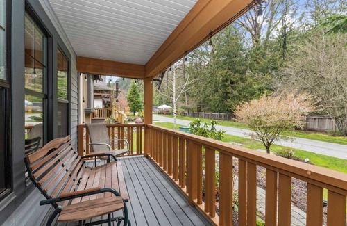 Lindell Beach Cottage | Steadymart Cottage - spacious 3-bed/3-bath & pool, hot tubs, creek, Cultus Lake
