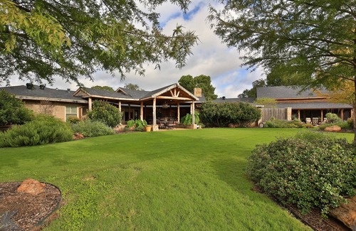 Elmwood Area House | Steele away homes. Gorgeous backyard and lots of amenitites.