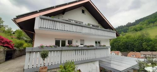 Bad Peterstal-Griesbach Bed & Breakfast | Steepleview House