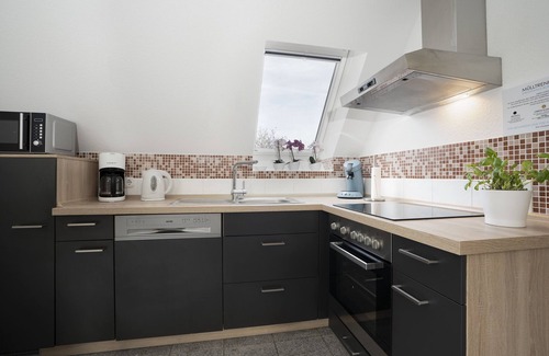 Dahme Apartment | Steering wheel apartment with balcony at Strandhaus Bornhausen in Dahme