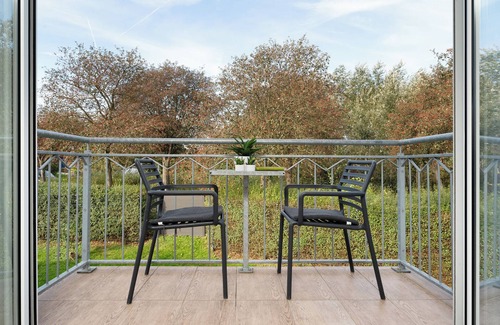 Dahme Apartment | Steering wheel apartment with balcony at Strandhaus Bornhausen in Dahme