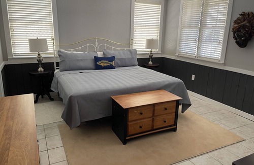 Steinhatchee Resort | Steinhatchee Landing Resort-River House A #17-Waterfront-*THIRD NIGHT FREE*