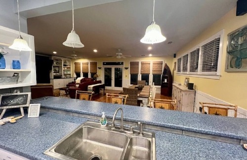 Steinhatchee Resort | Steinhatchee Landing Resort-Lazy Daisy #37-Dog Friendly *THIRD NIGHT FREE*