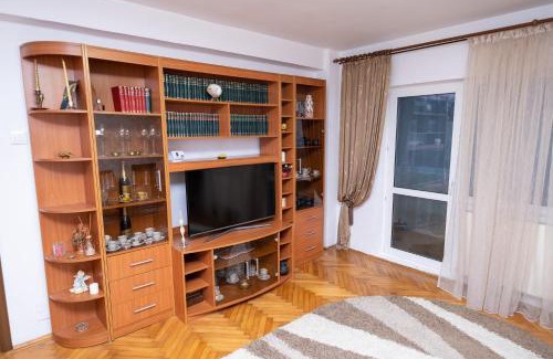 Balotesti Apartment | Stella's cozy home