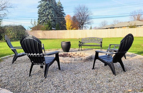 East Irondequoit House | Stella's Ranch: 3BR with game room, sunroom, and huge yard. Pet friendly!
