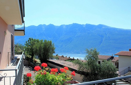 Oldesio Apartment | Stella: with huge lake view balcony