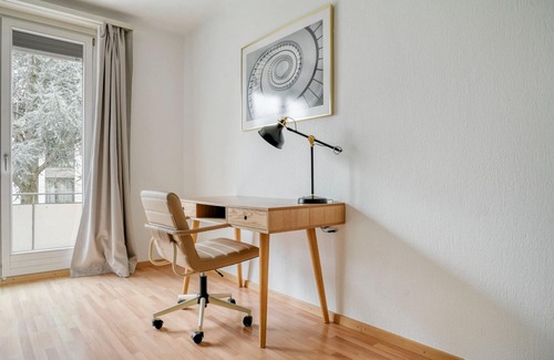 Wipkingen Apartment | Stellar Wipkingen 3BR w/Common Garden, nr River, by Blueground