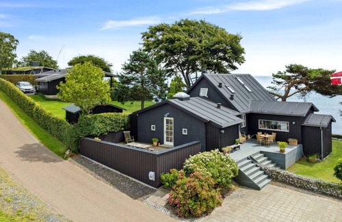 Bjert House | "Sten" - 30m from the sea by Interhome