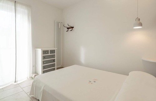 Polignano a Mare House | Step into a renovated vacation home built in 1800, located in a small coastal town 150 m from the ro