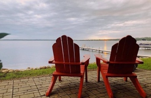 Glenwood House | Steps away to Lake, deck w/lake views, dock or fishing & swimming, fire pit!