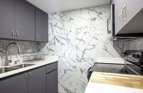 Carolina Apartment | Steps from Beach 2 Bed 2 Full Bath w/PK @ ESJ
