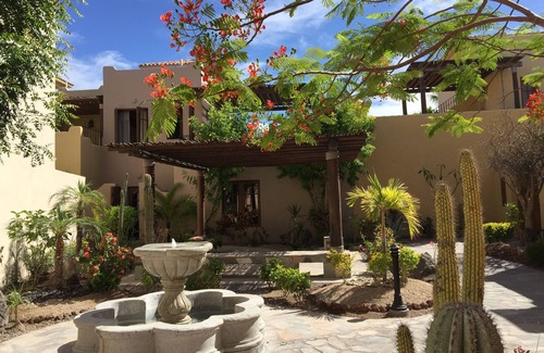 Nopolo Villa | Steps from Best Beach&LAP P00L View! Snorkel Golf Dine Swim Relax FUN 😎