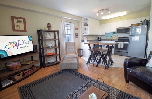 Folly Beach Condo | Steps from Center Street w/River Views and Pool~ Palm Cove