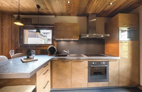 Le Planellet Apartment | Steps from Megève Rink & Chamois Gondolas