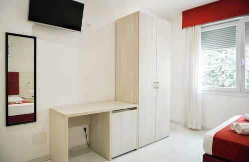 Mestre Hotel | Steps from Mestre Station, 4 Mins to Venice, Food & Comfort All Around