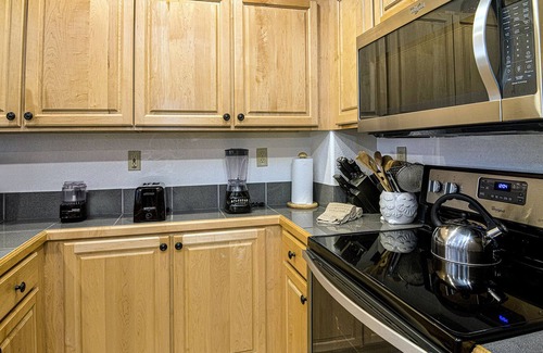 Edwards Condo | Steps from the Arrowhead lift in Beaver Creek, Views, garage, Ski Locker!!